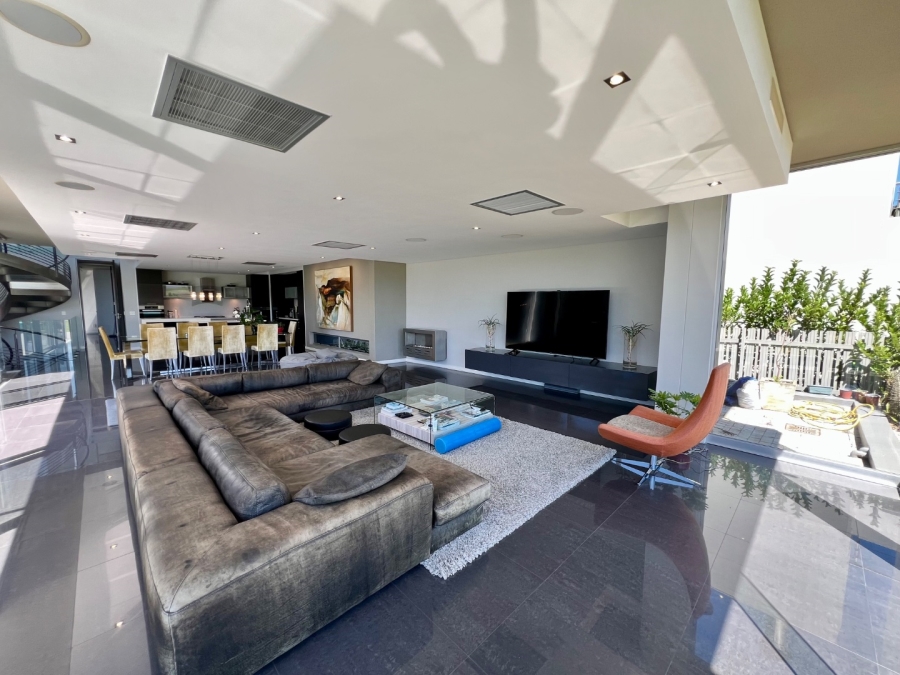 5 Bedroom Property for Sale in Oubaai Western Cape